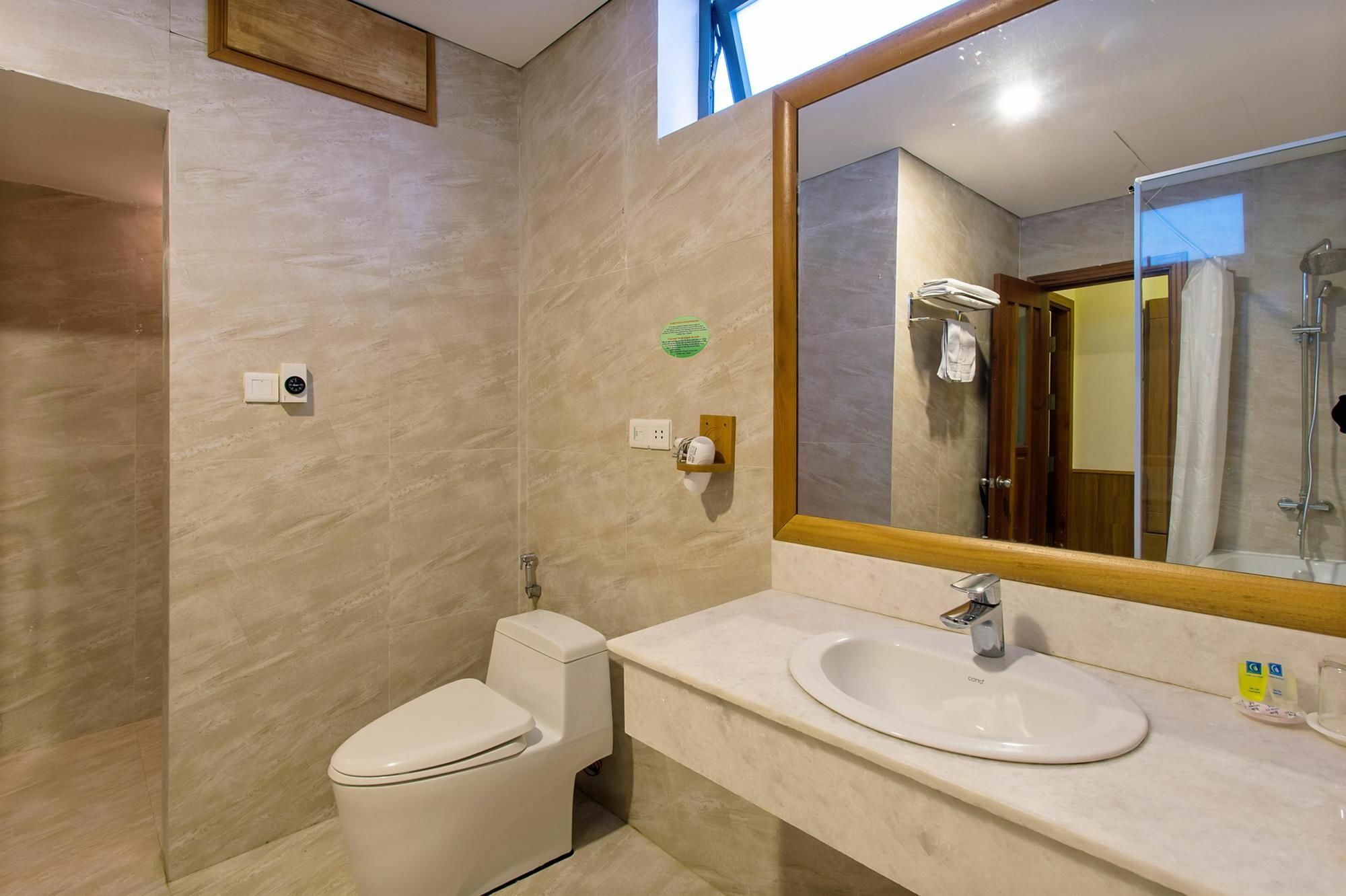 Lunar Hotel Danang Da Nang Exterior foto
